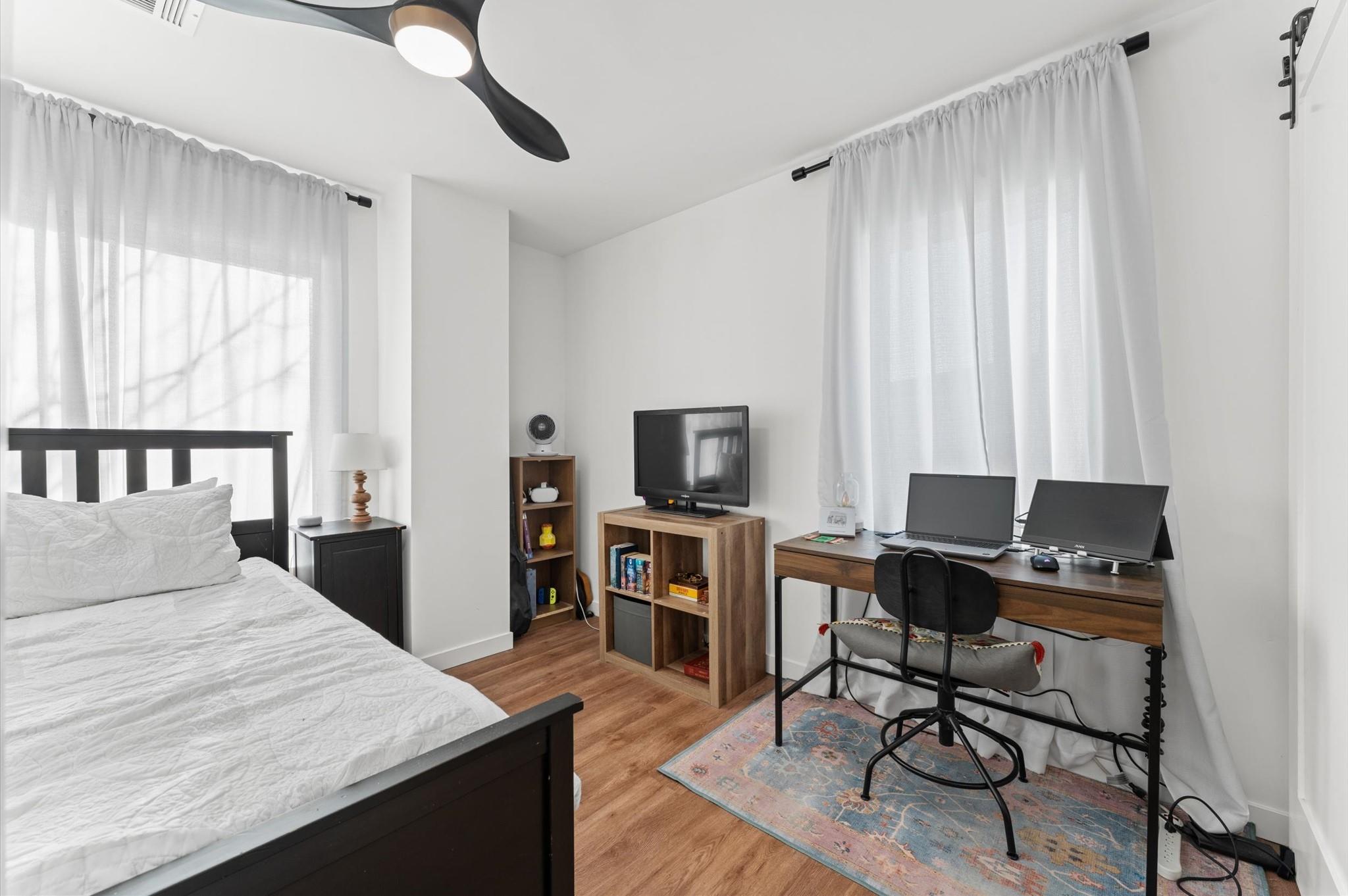 2619 Rosewood Street