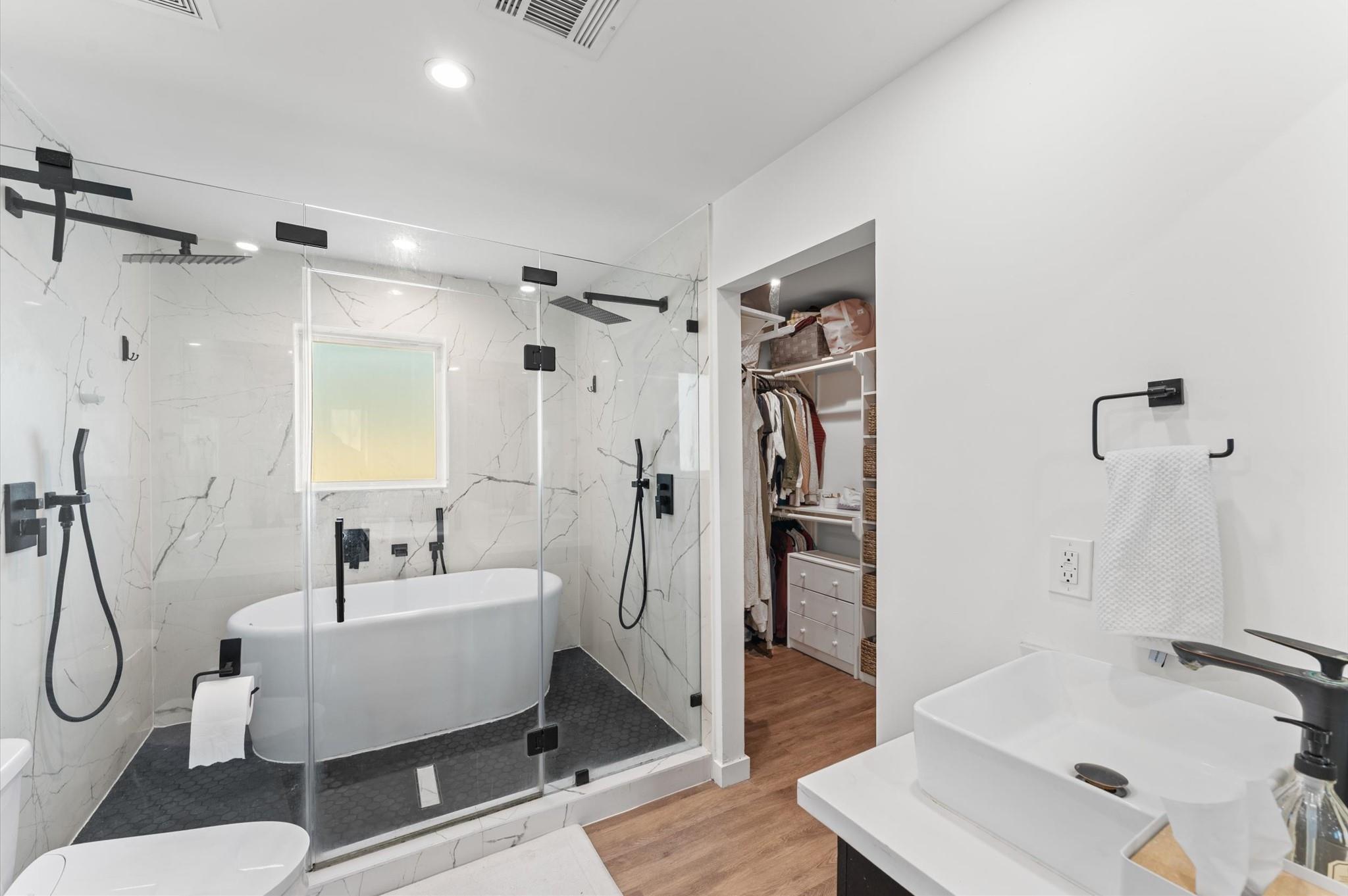 2619 Rosewood Street