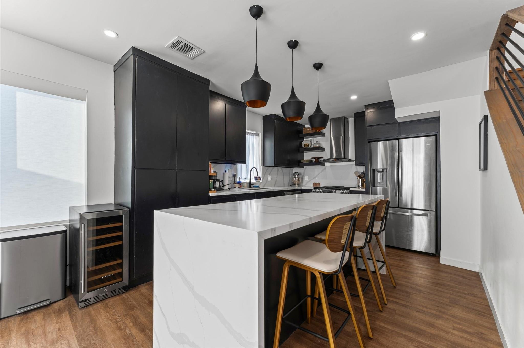 2619 Rosewood Street