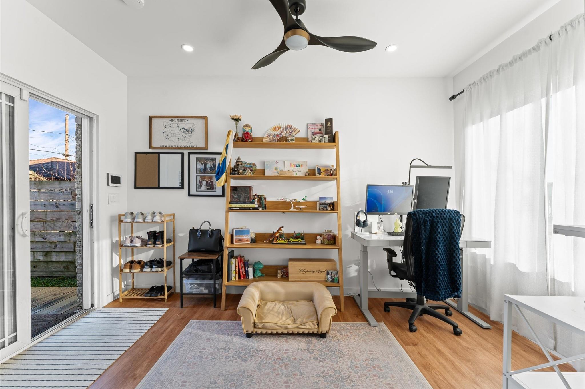 2619 Rosewood Street