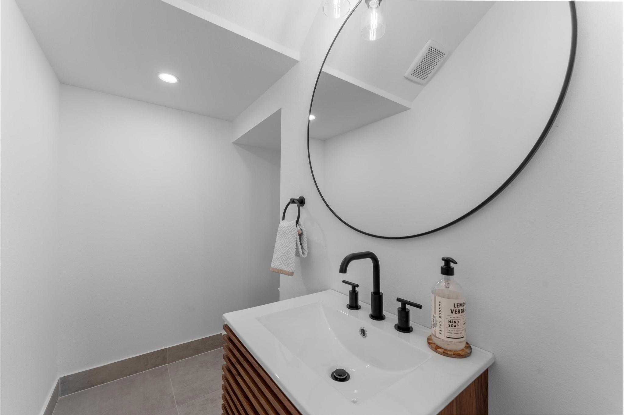 1009 Tuskegee Heights Lane