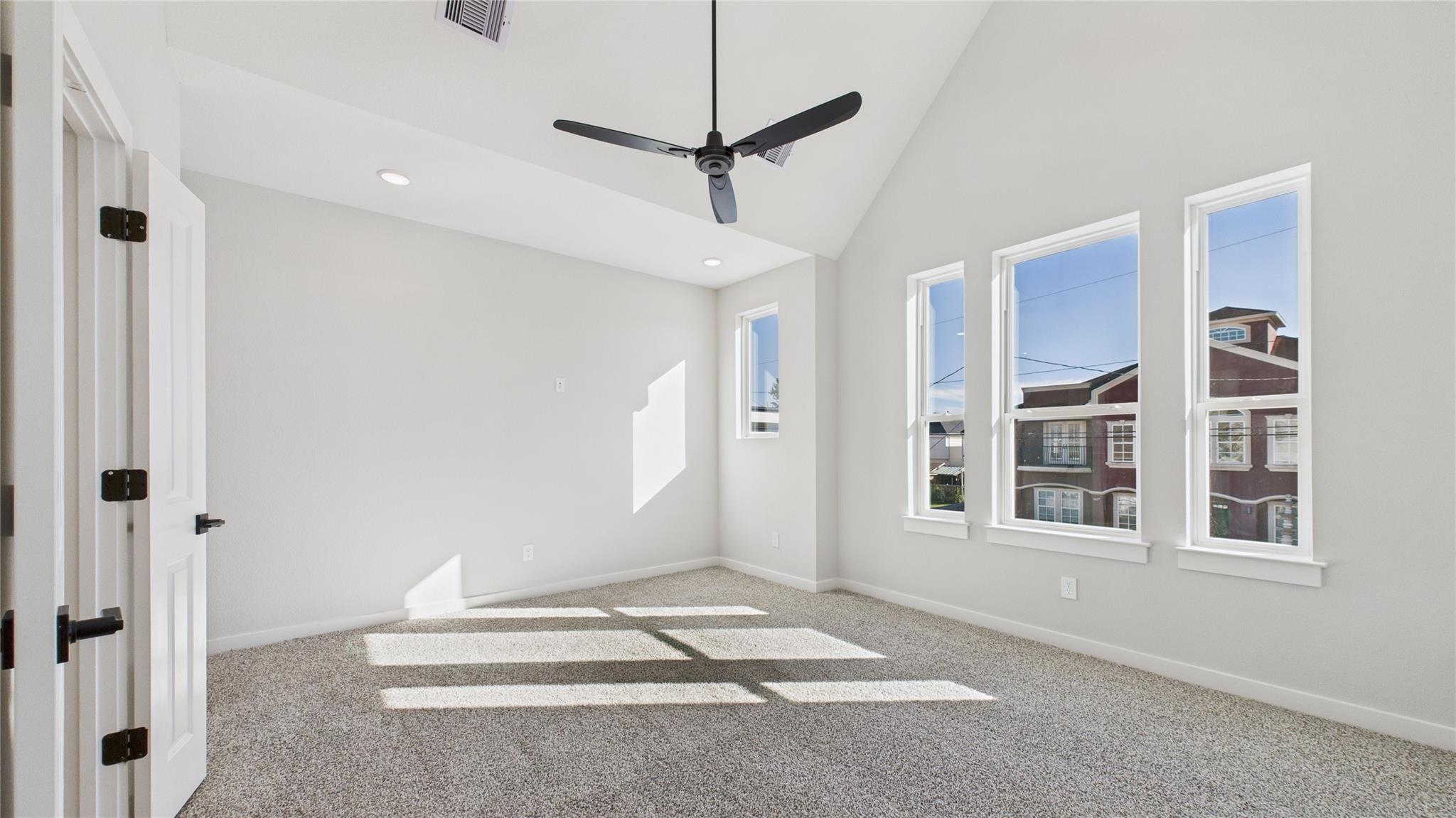 5032 Creekmont Drive