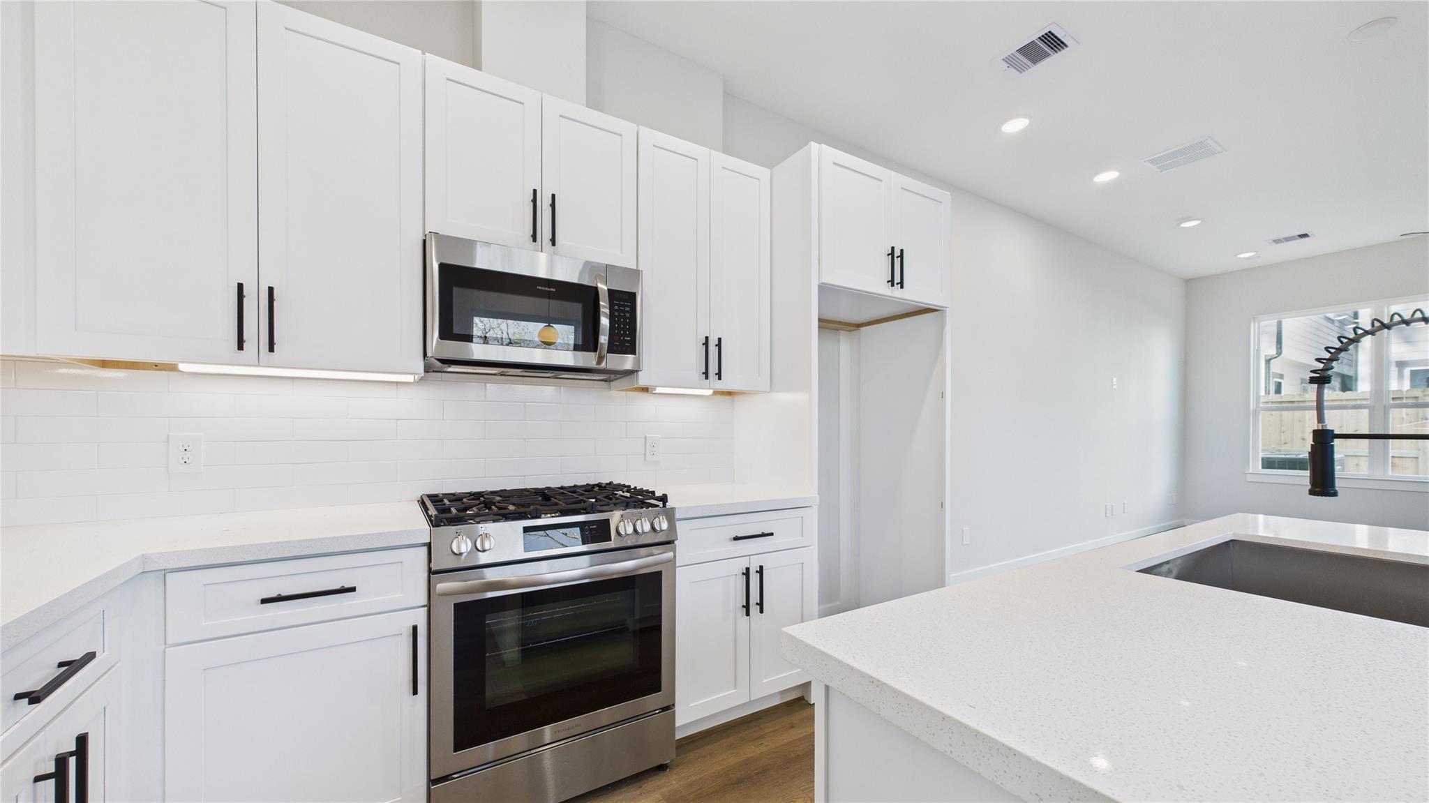 5032 Creekmont Drive