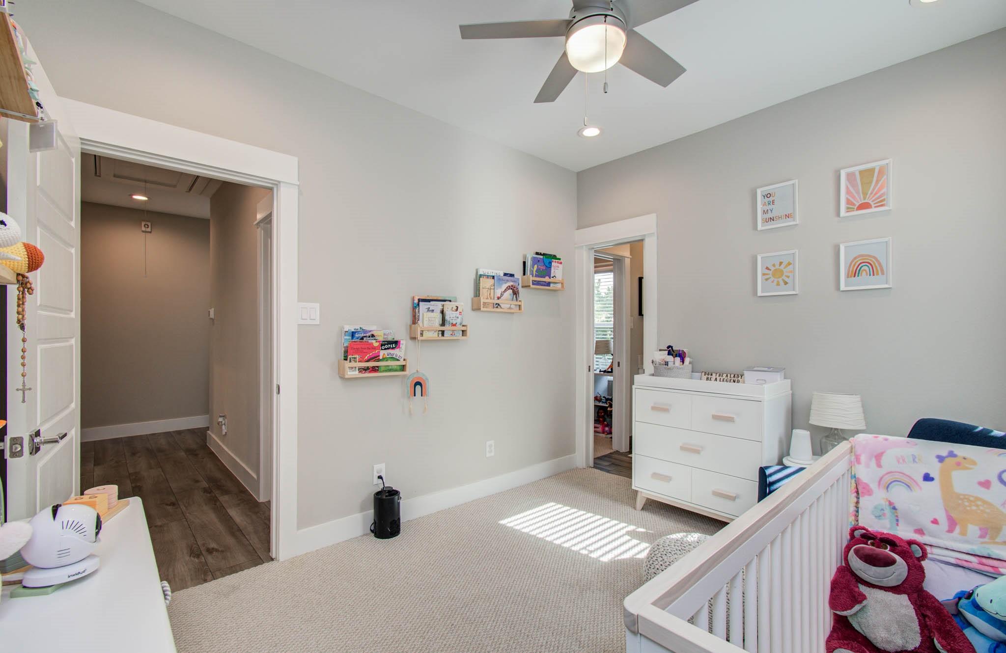 1221 W Tidwell Road