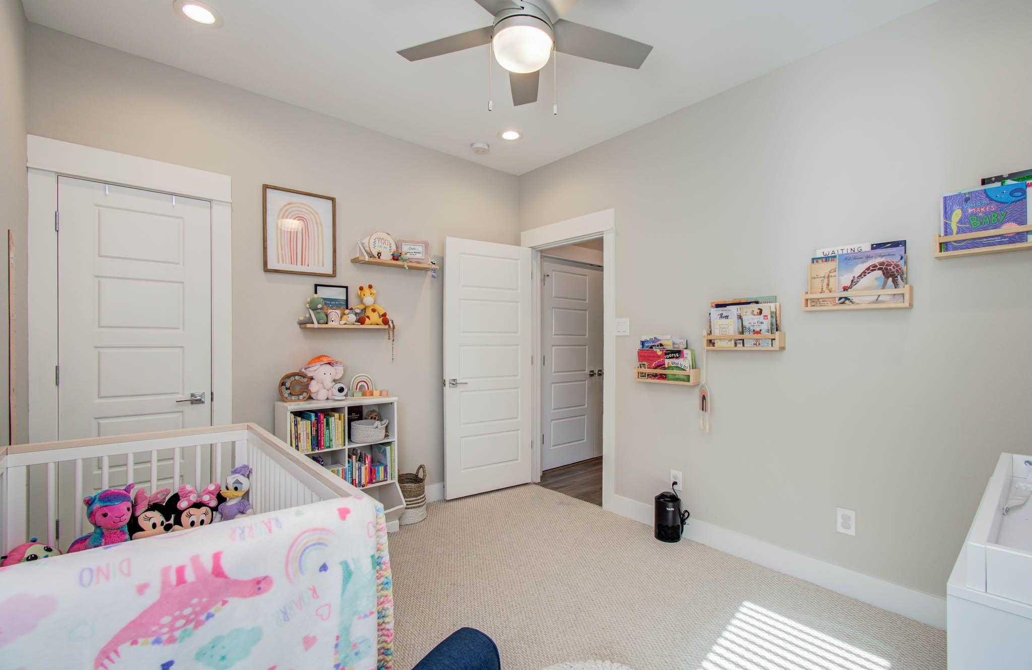 1221 W Tidwell Road