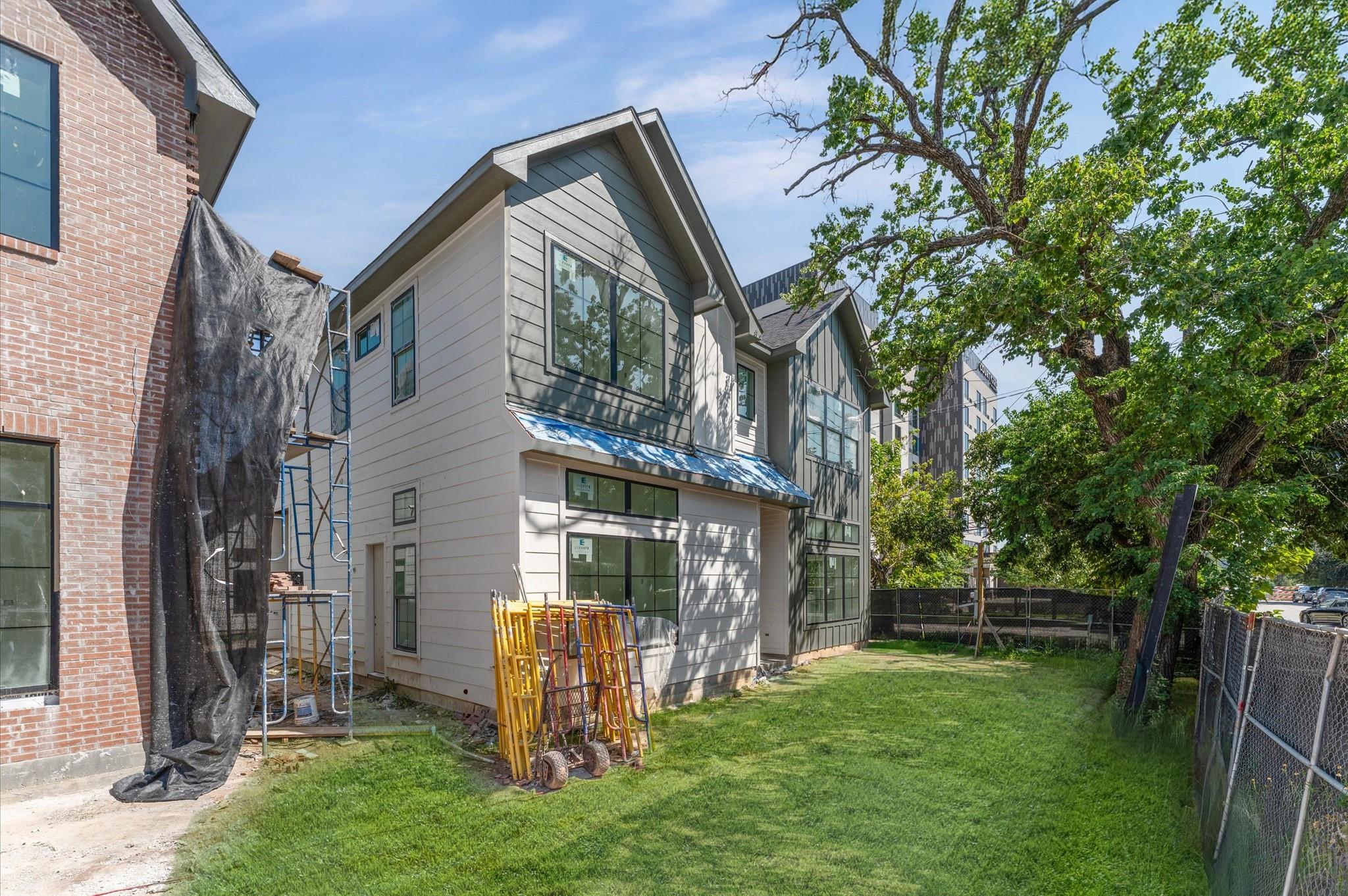 402 Columbia Street