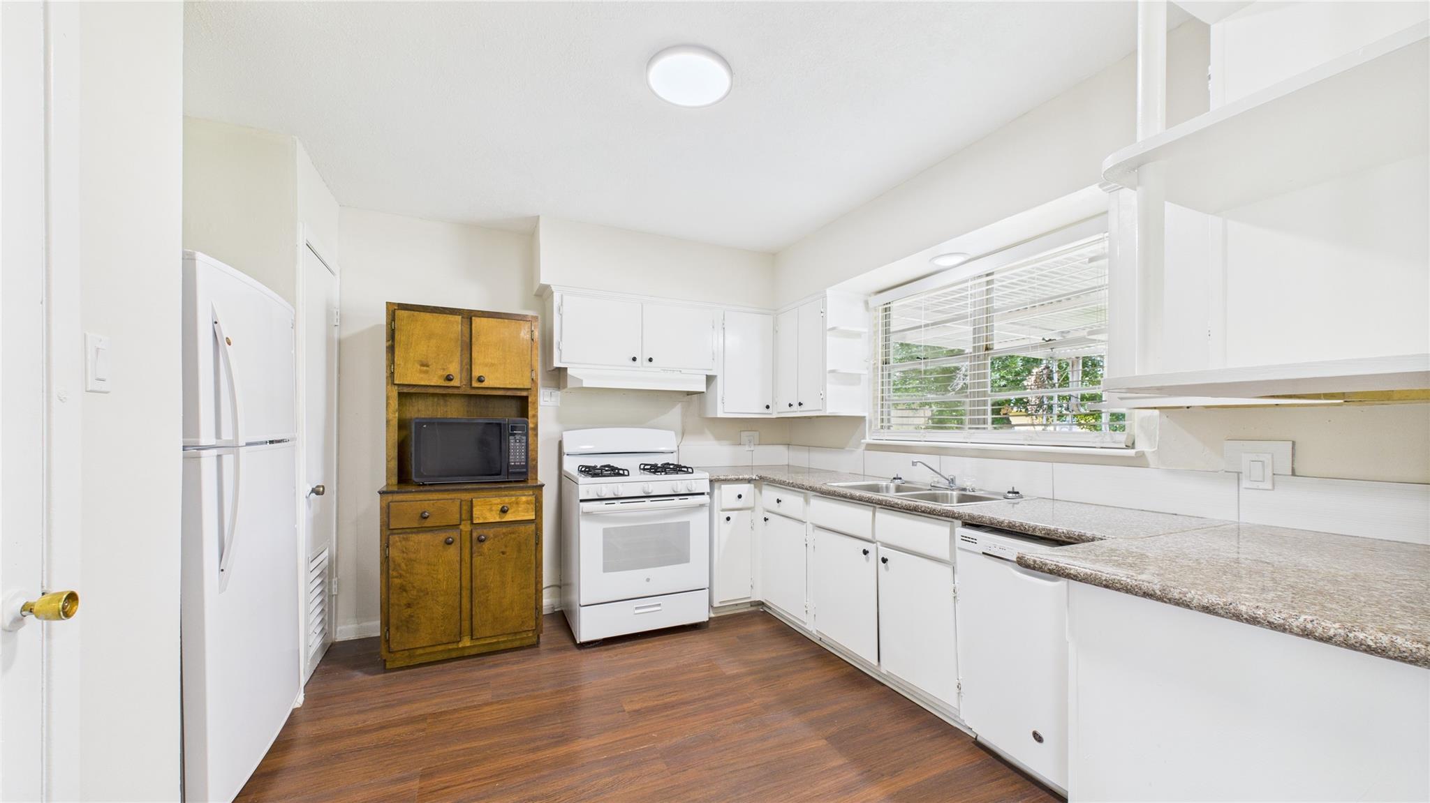 2318 Reinerman Street