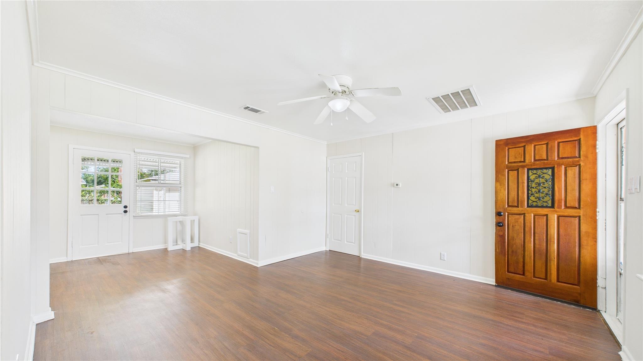 2318 Reinerman Street