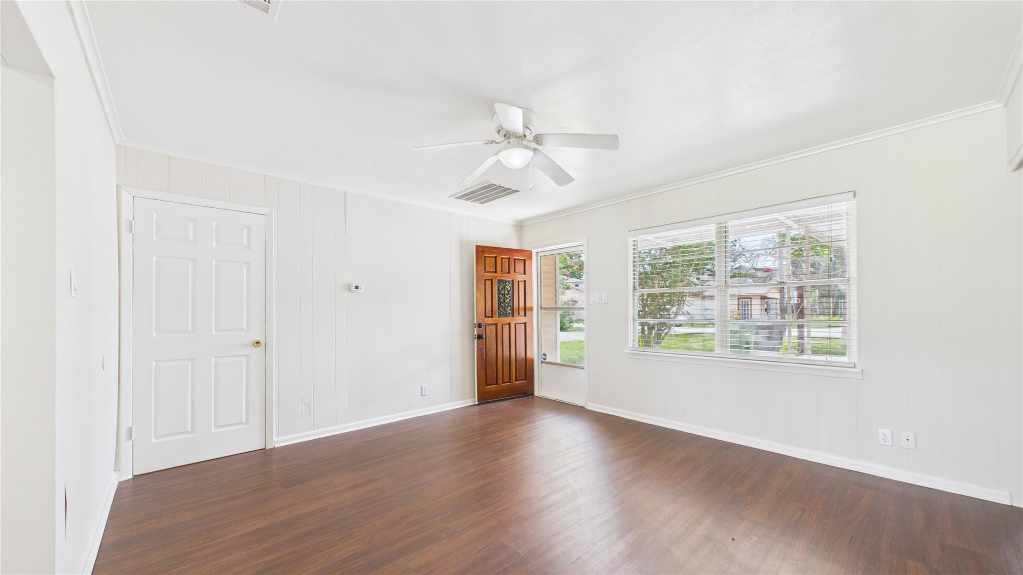 2318 Reinerman Street