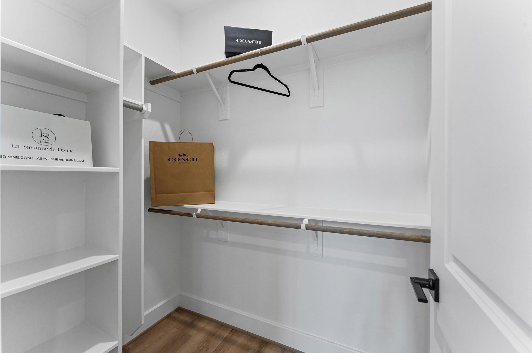 1122 W 17th Street Unit: E