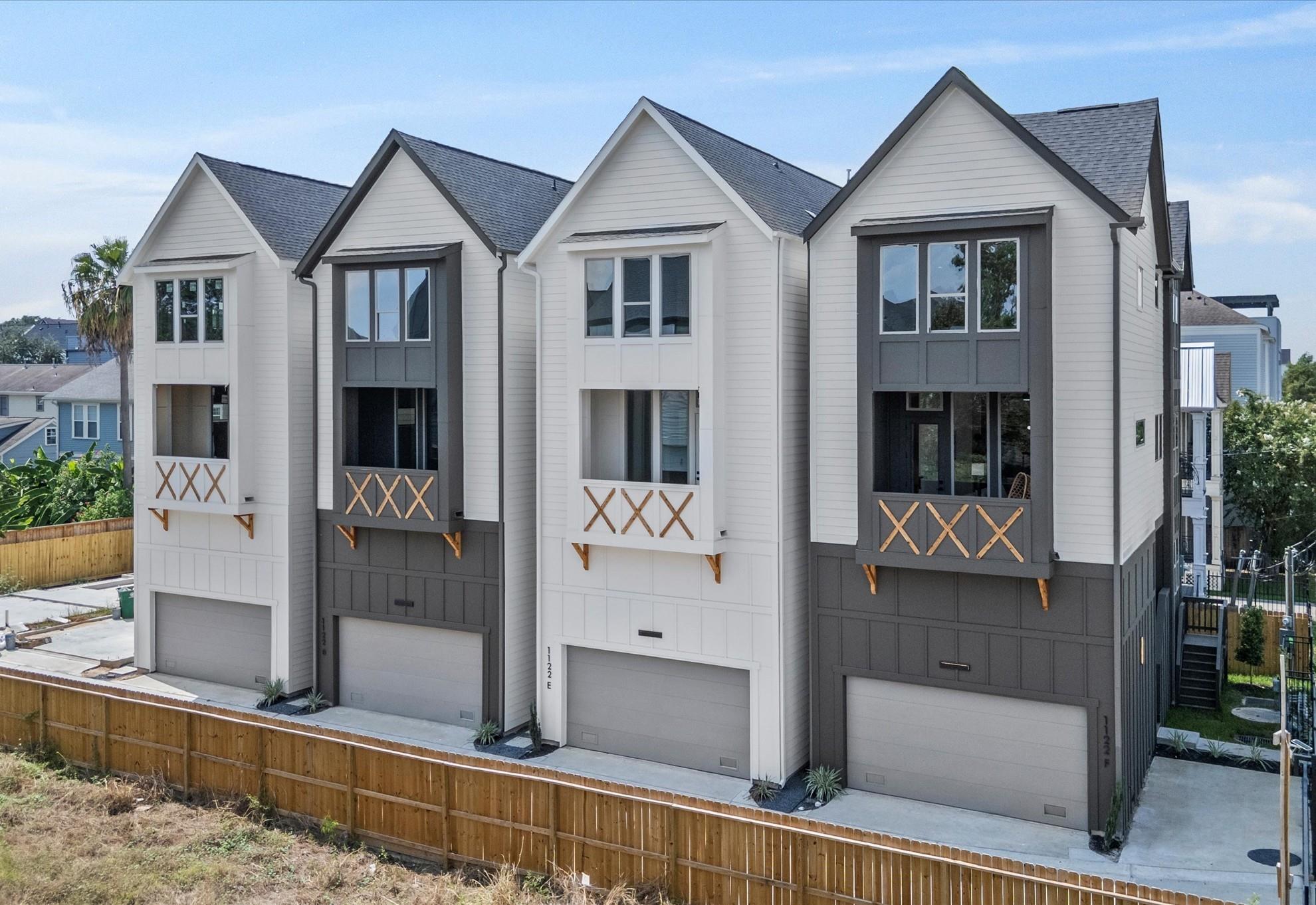 1122 W 17th Street Unit: E