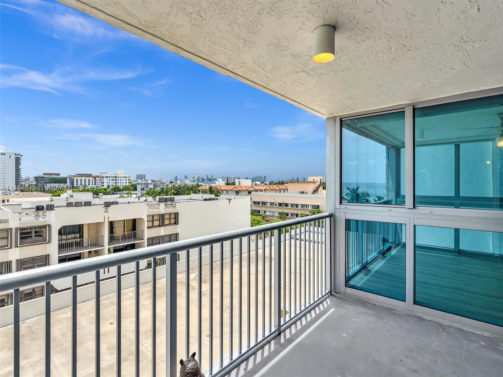 2655 Collins Ave # 706