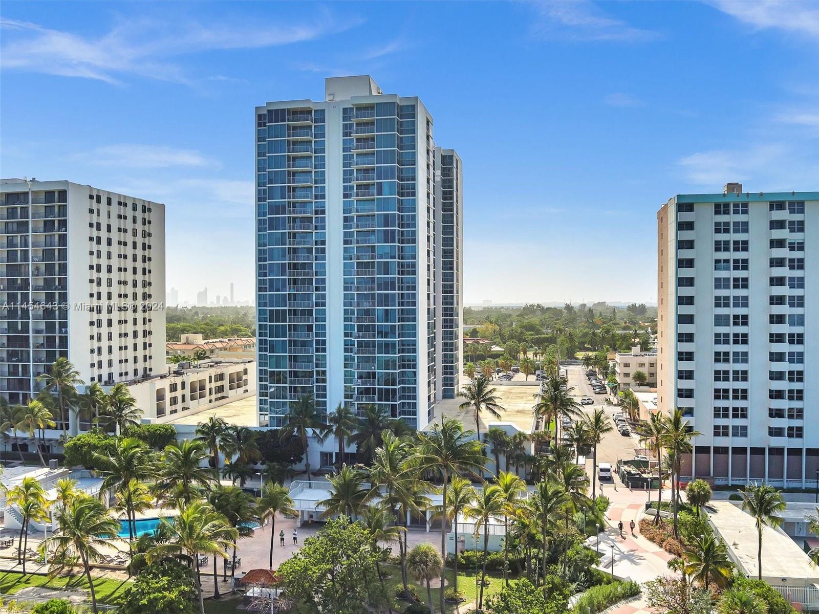 2655 Collins Ave # 706
