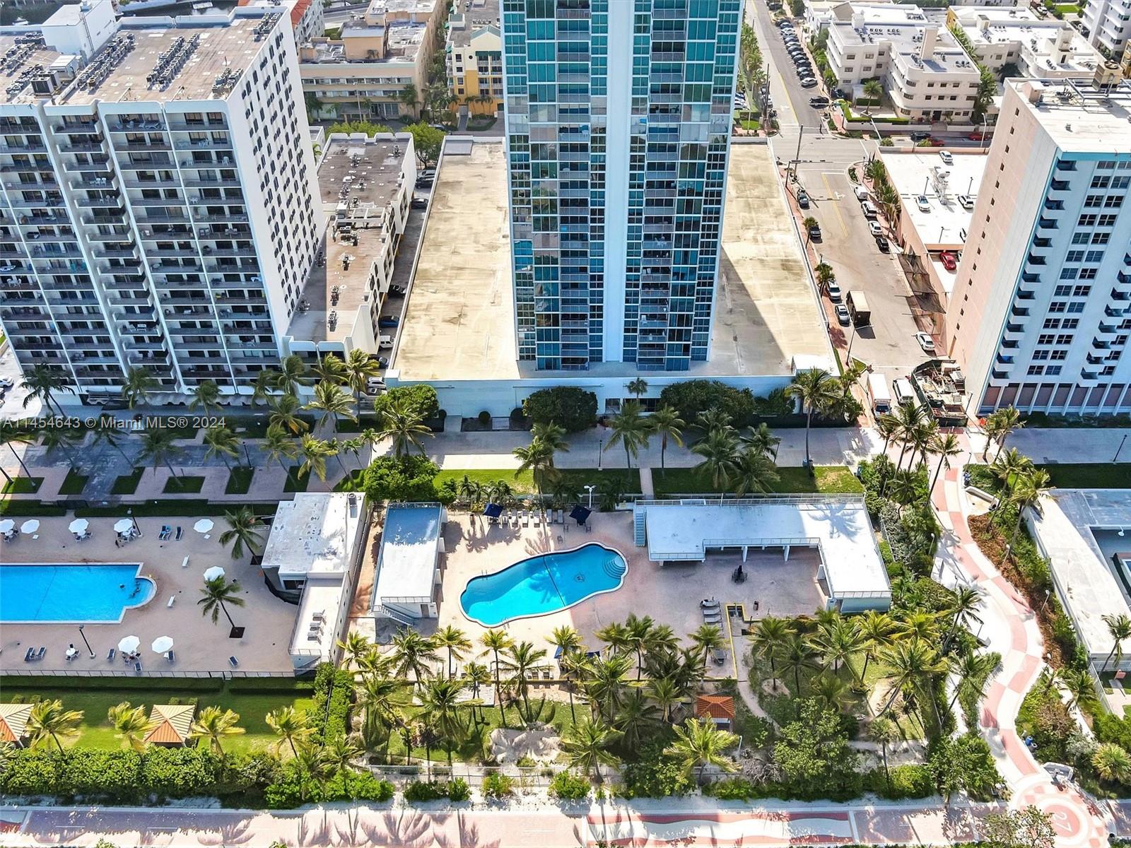 2655 Collins Ave # 706