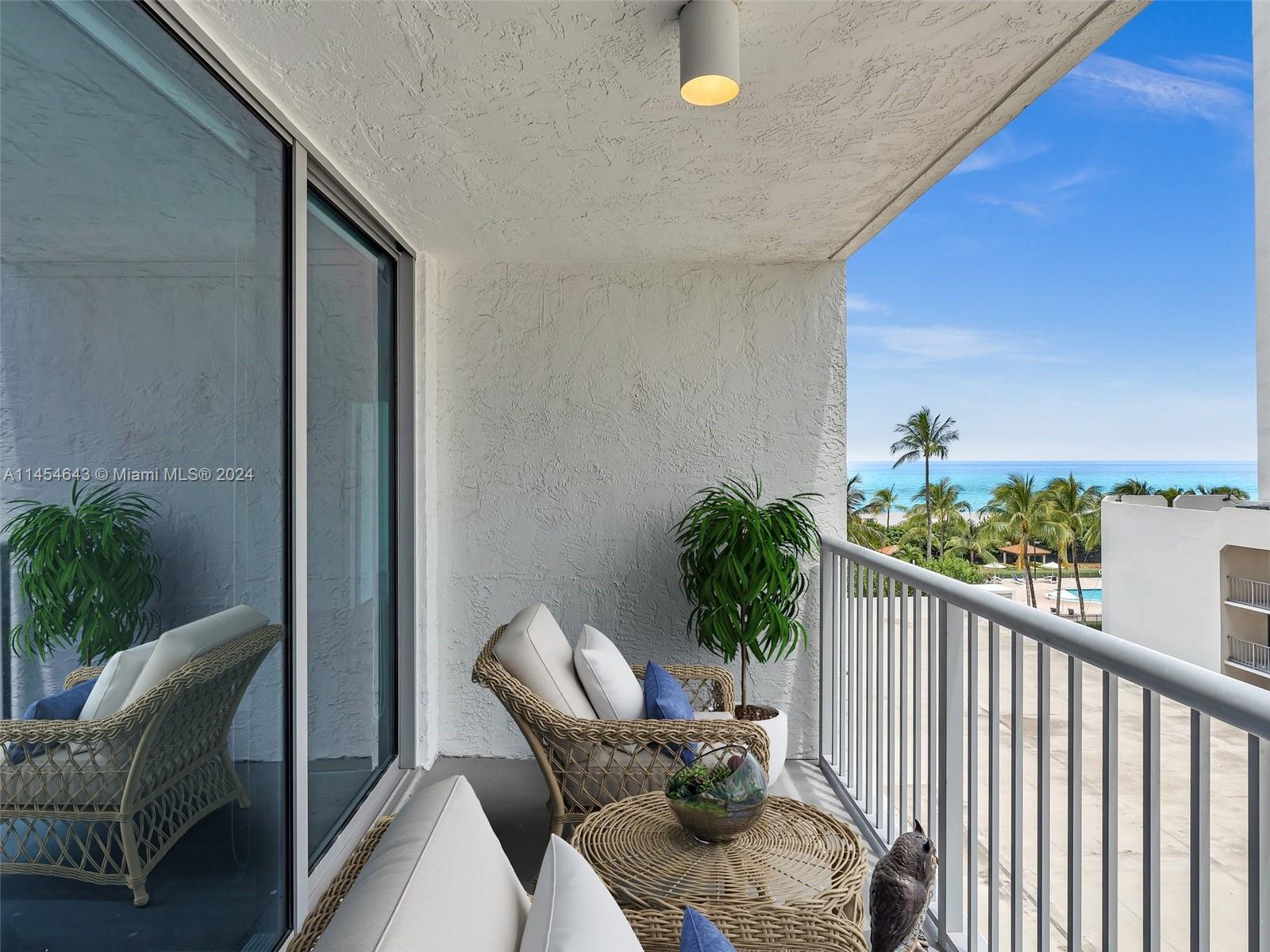 2655 Collins Ave # 706