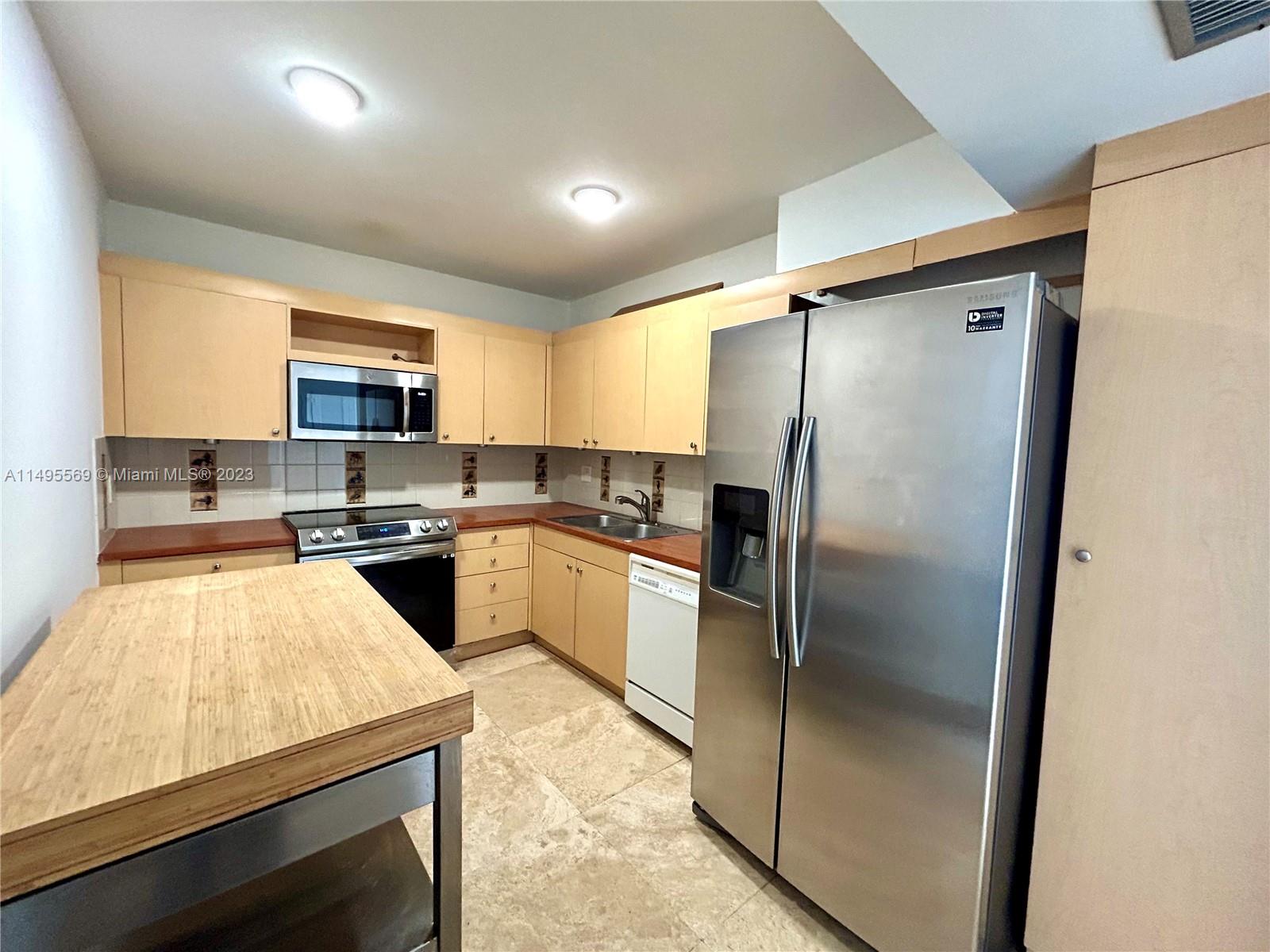 9 Island Ave # 611