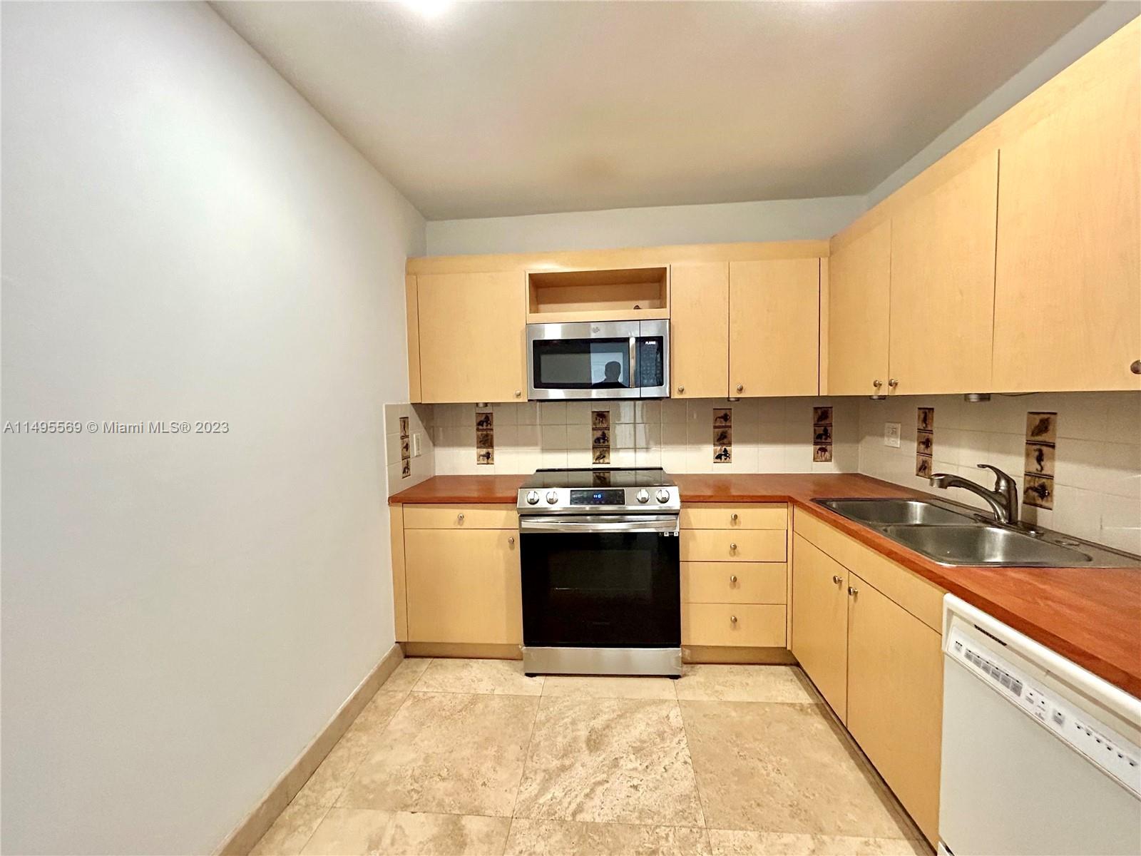9 Island Ave # 611