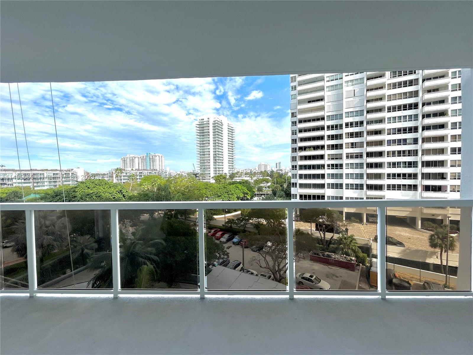 9 Island Ave # 611