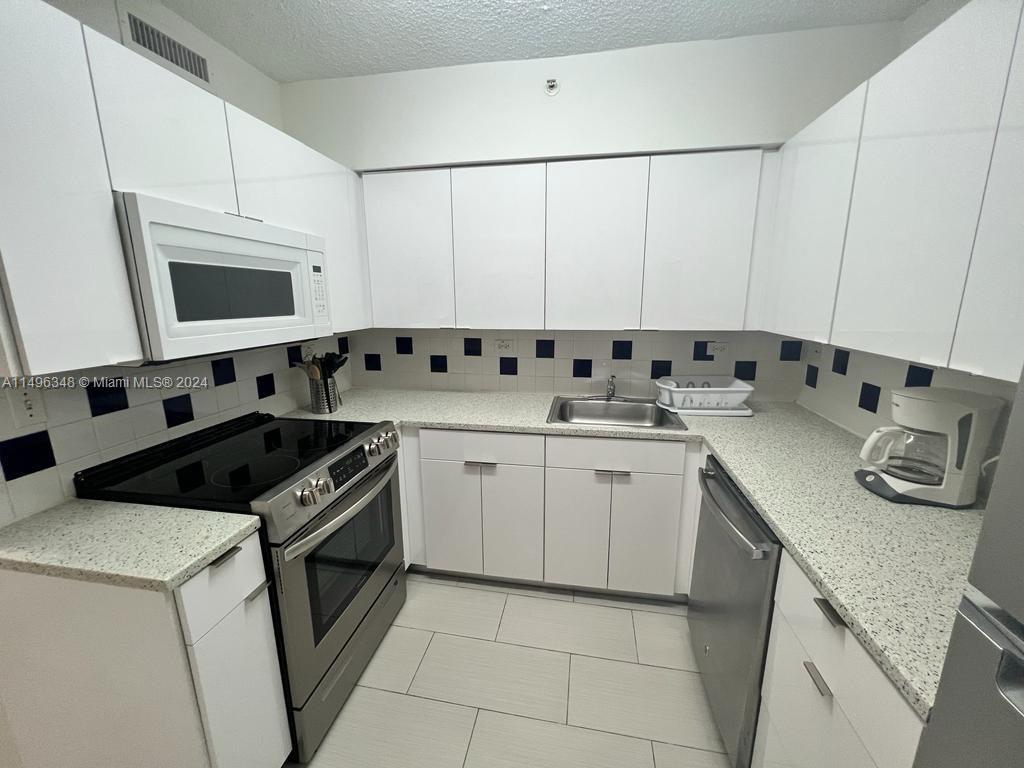 1500 Bay Rd # 528S