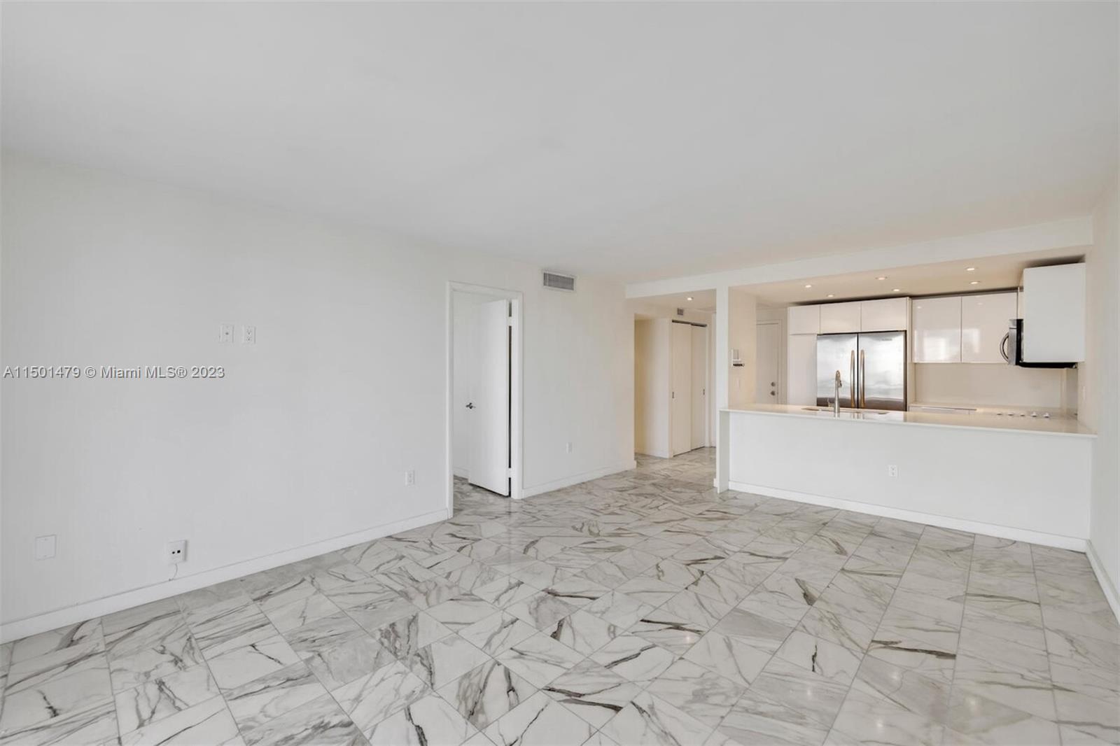 345 Ocean Dr # 502