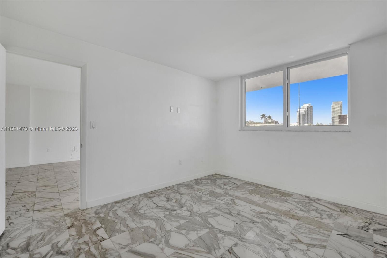 345 Ocean Dr # 502
