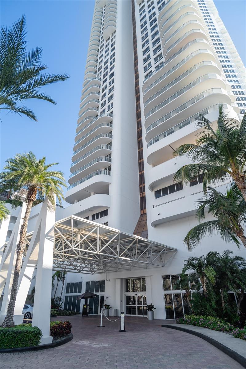 6365 Collins Ave # 2605