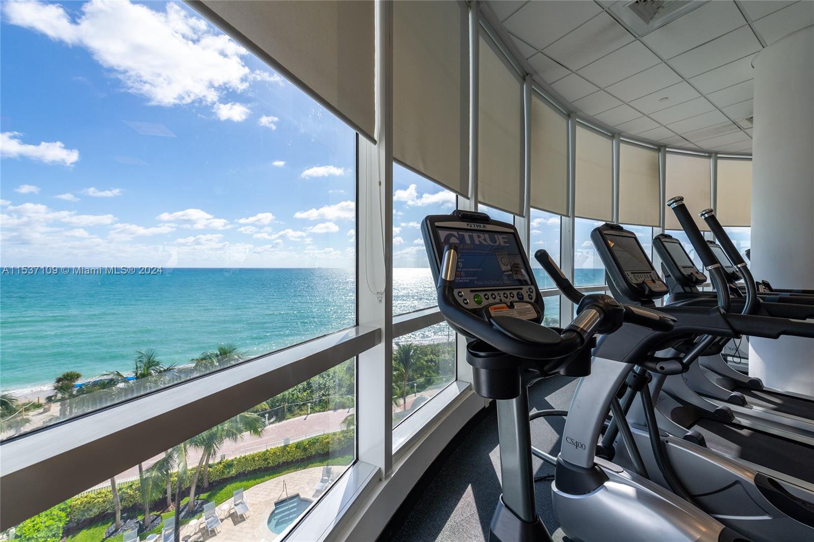 6365 Collins Ave # 2605