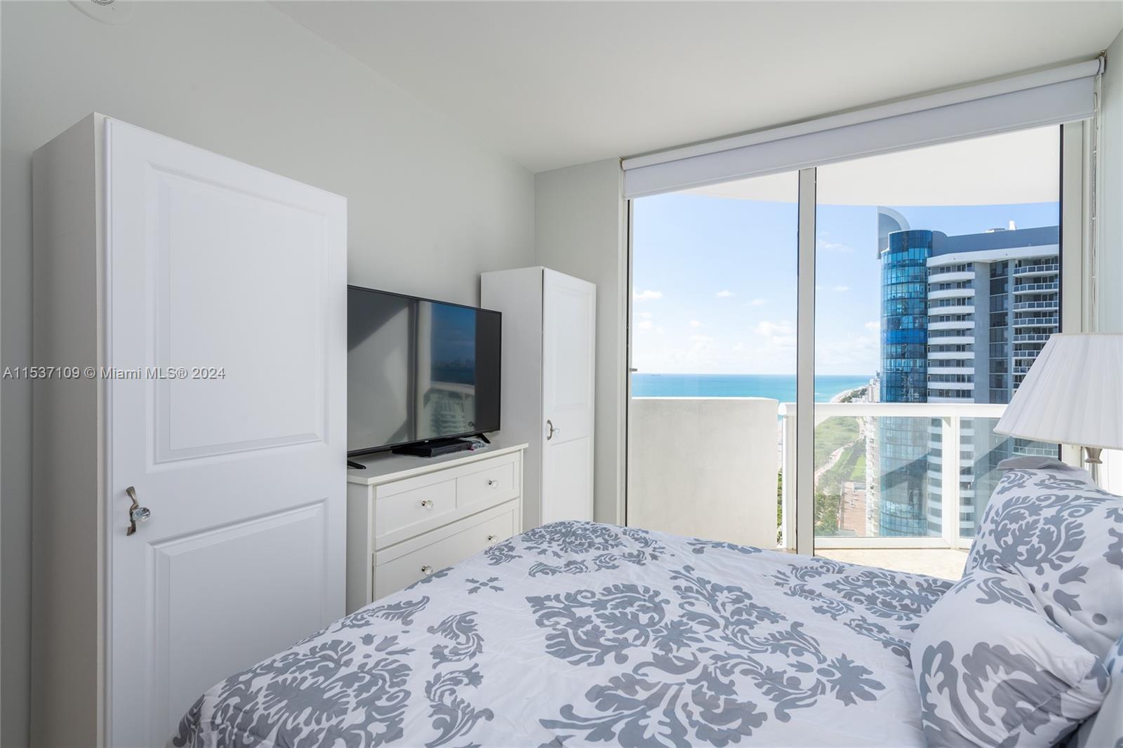 6365 Collins Ave # 2605