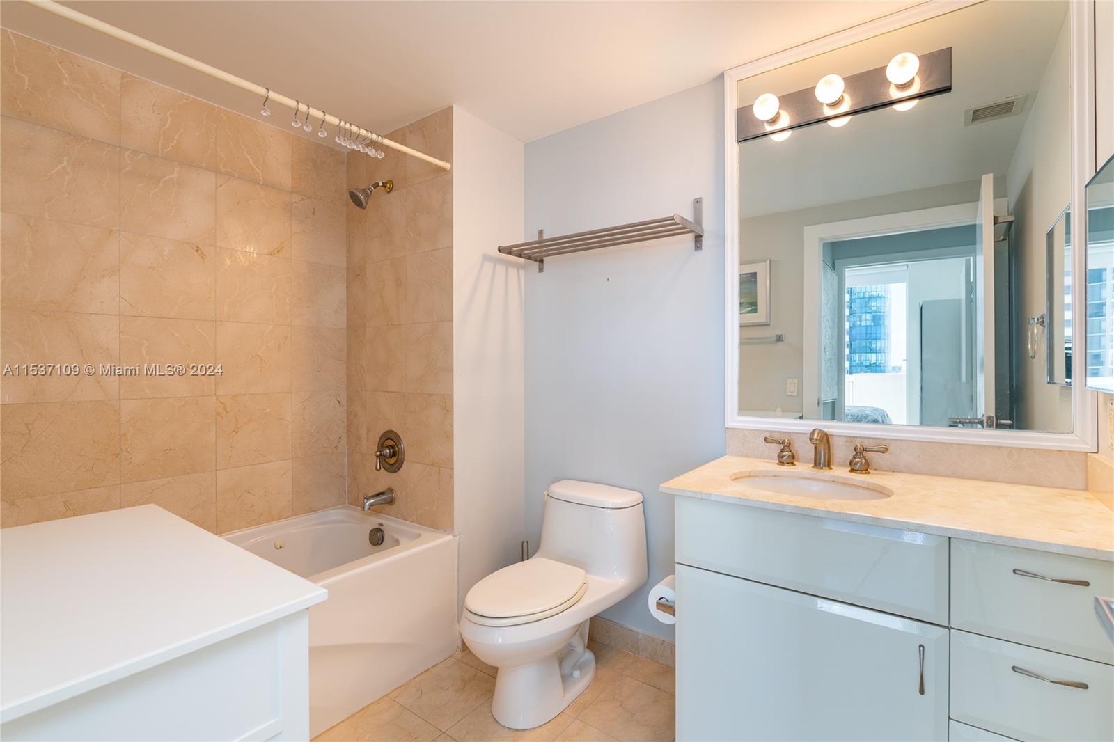 6365 Collins Ave # 2605