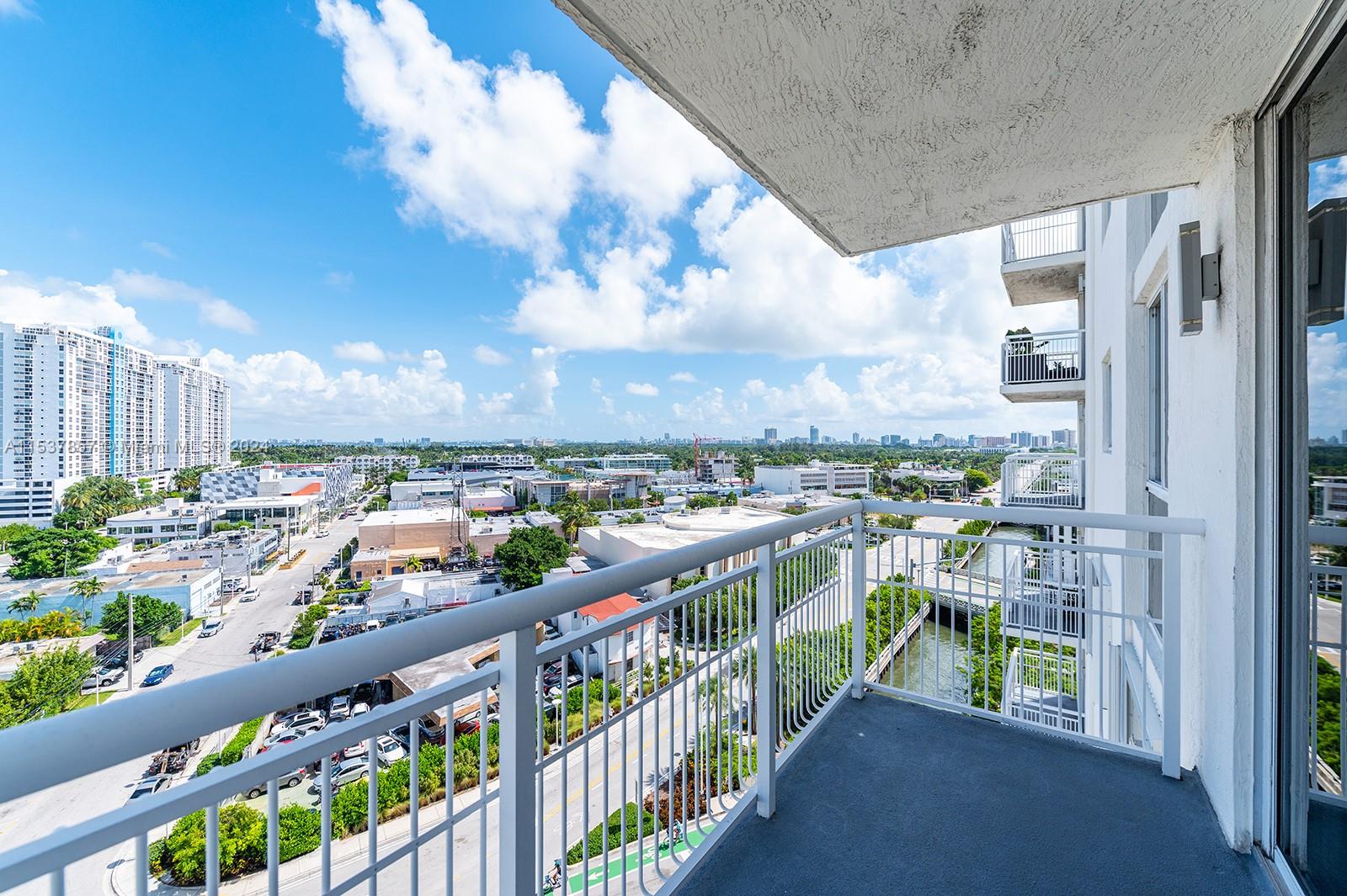 1688 West Ave # 1101