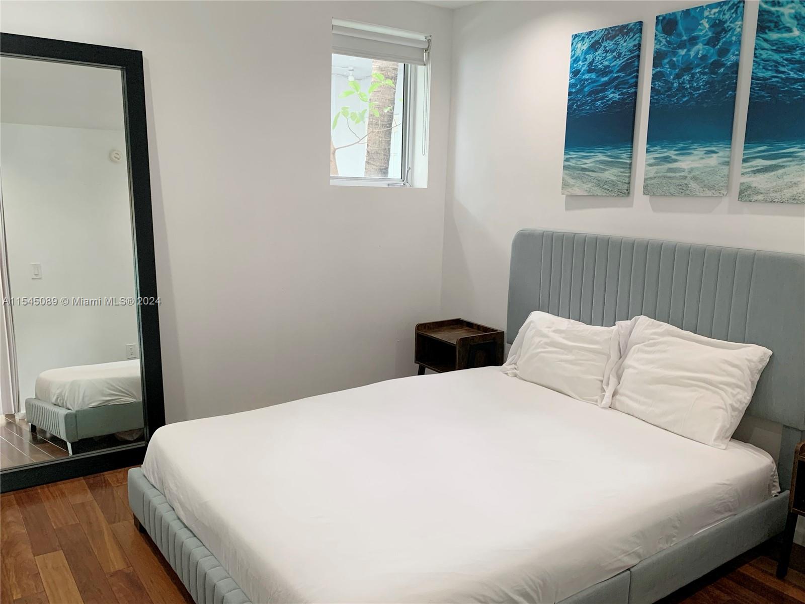 1601 west # 212