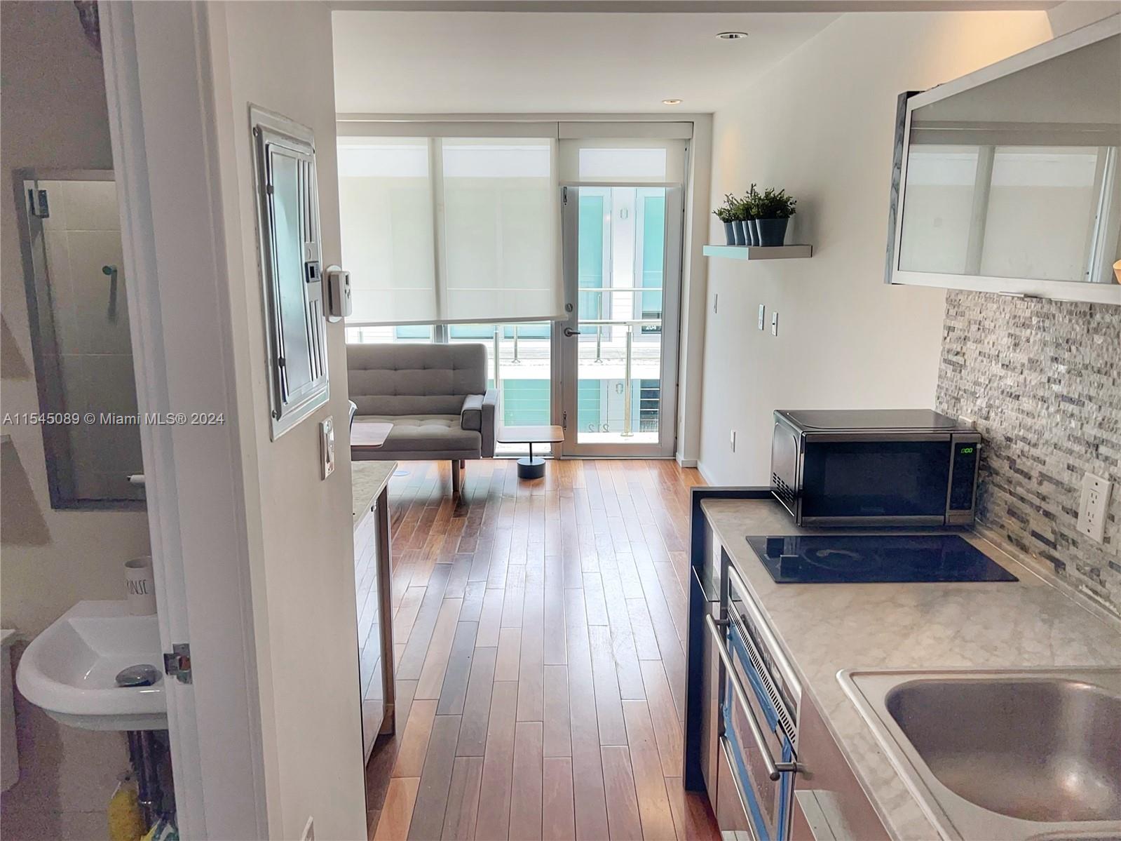 1601 west # 212