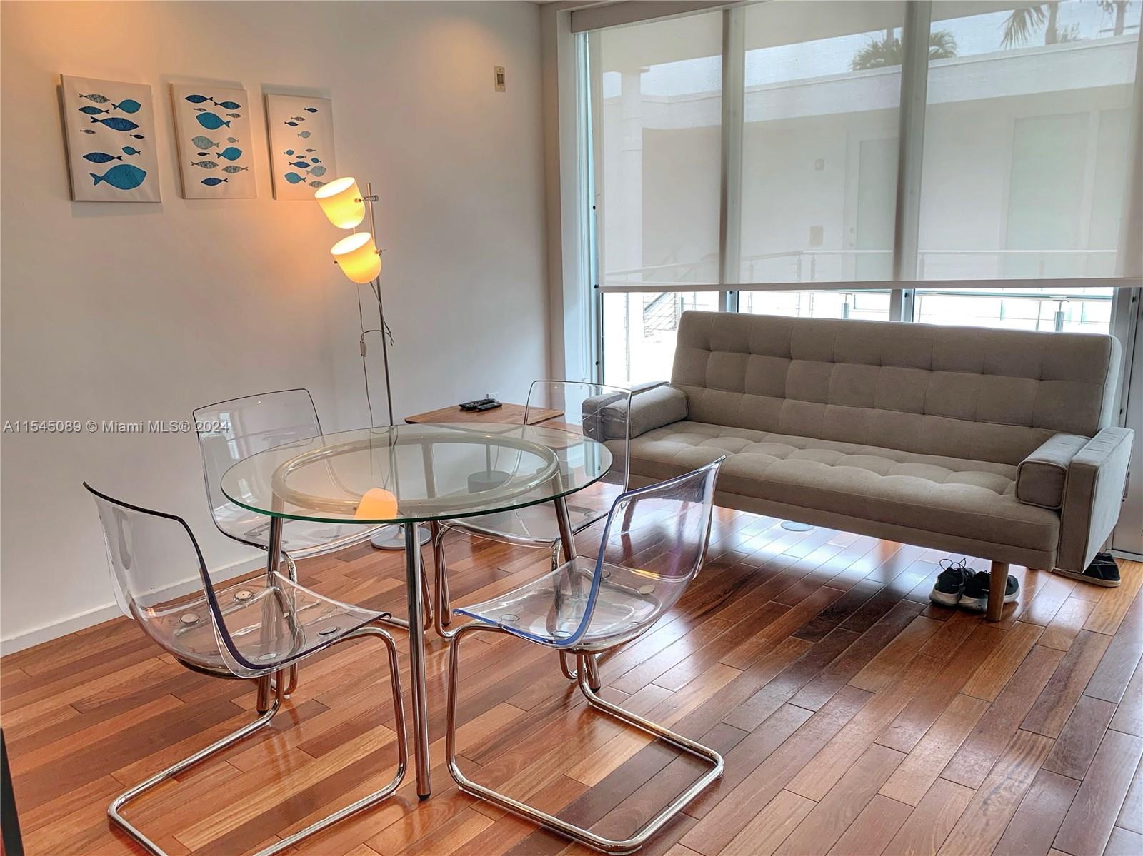1601 west # 212
