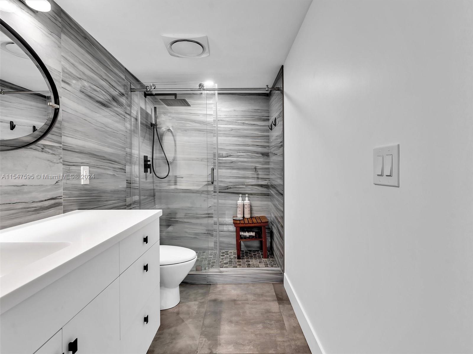 400 Diplomat Pkwy # 211