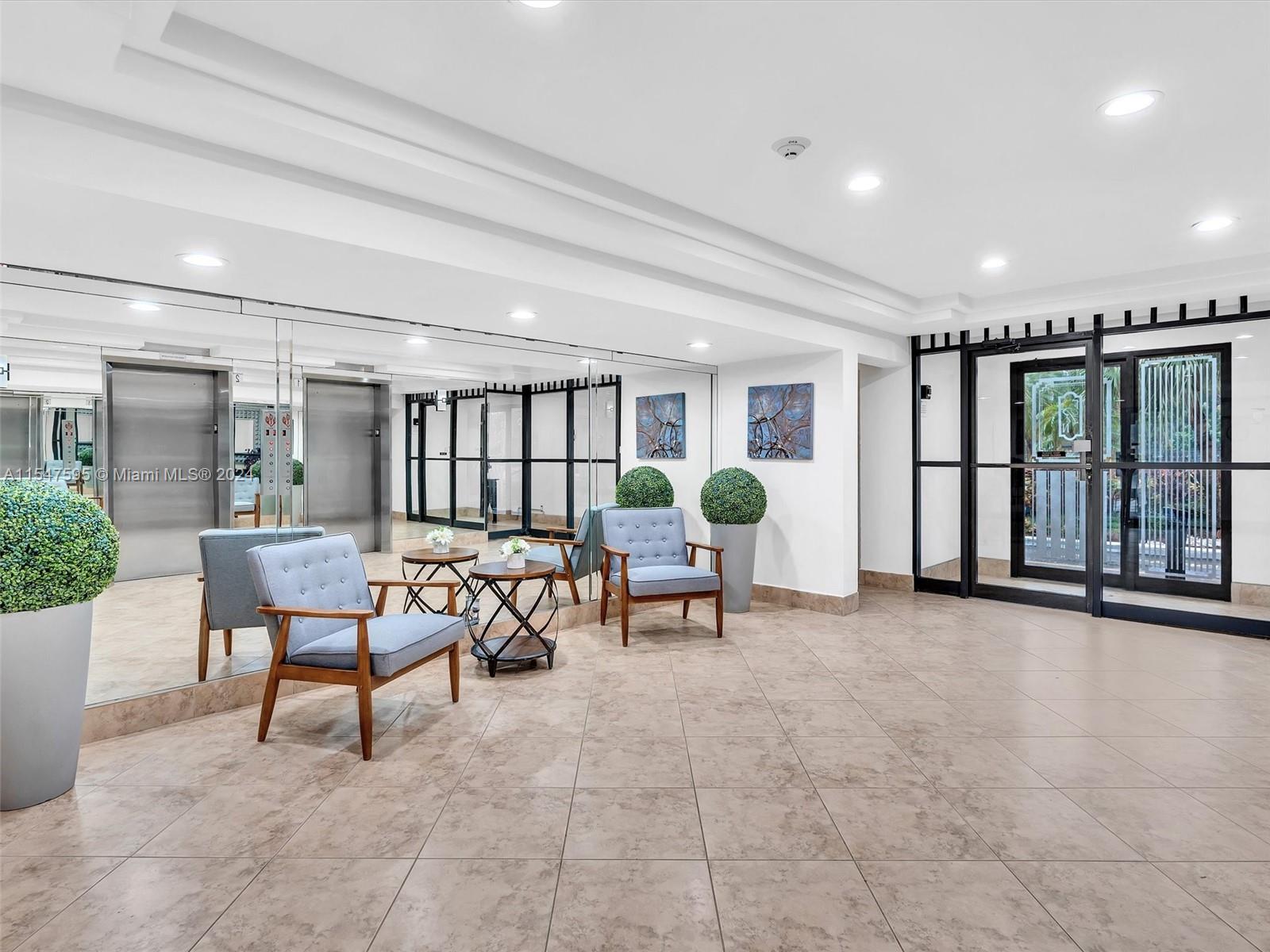 400 Diplomat Pkwy # 211