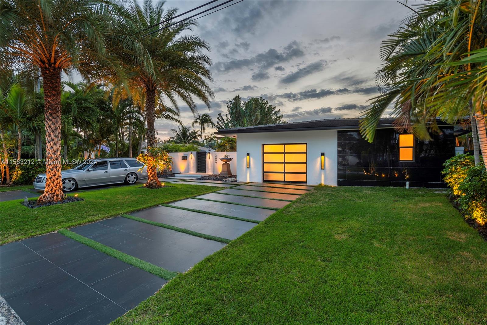 2409 NE 18th Ave