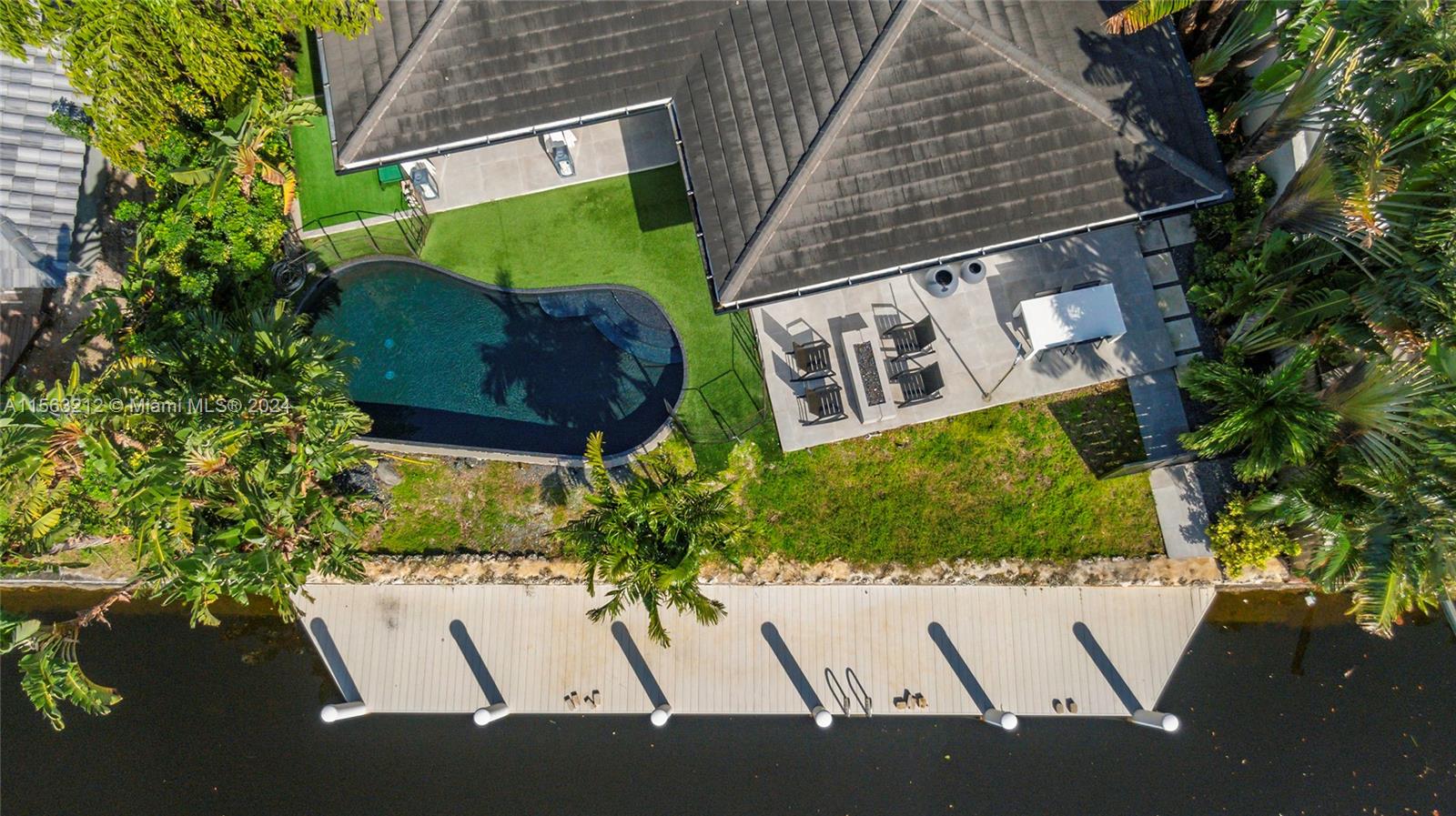 2409 NE 18th Ave