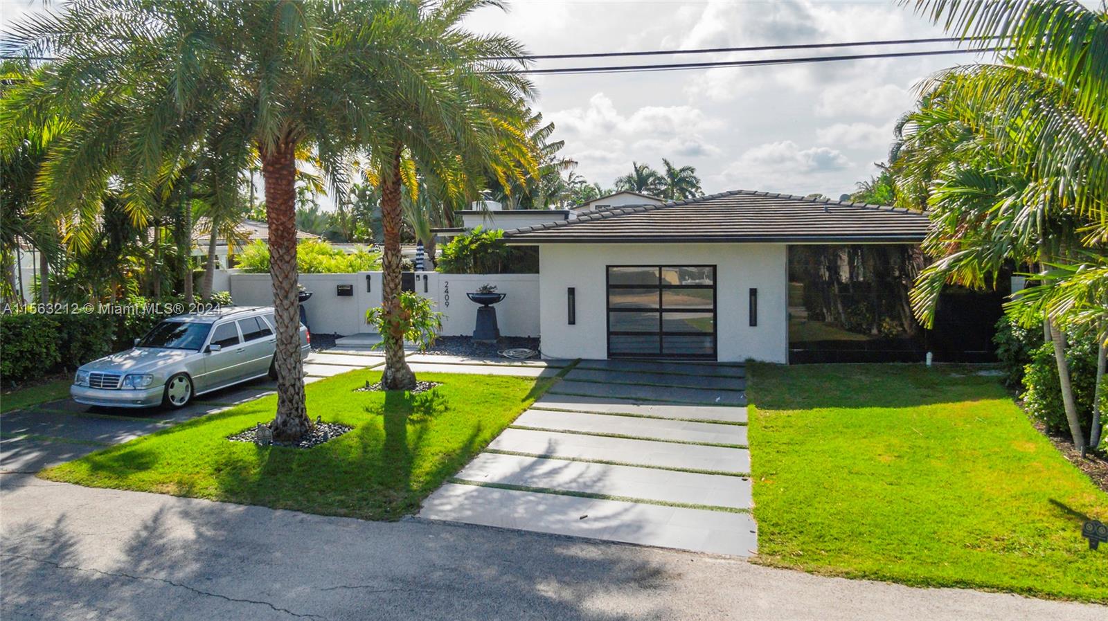 2409 NE 18th Ave