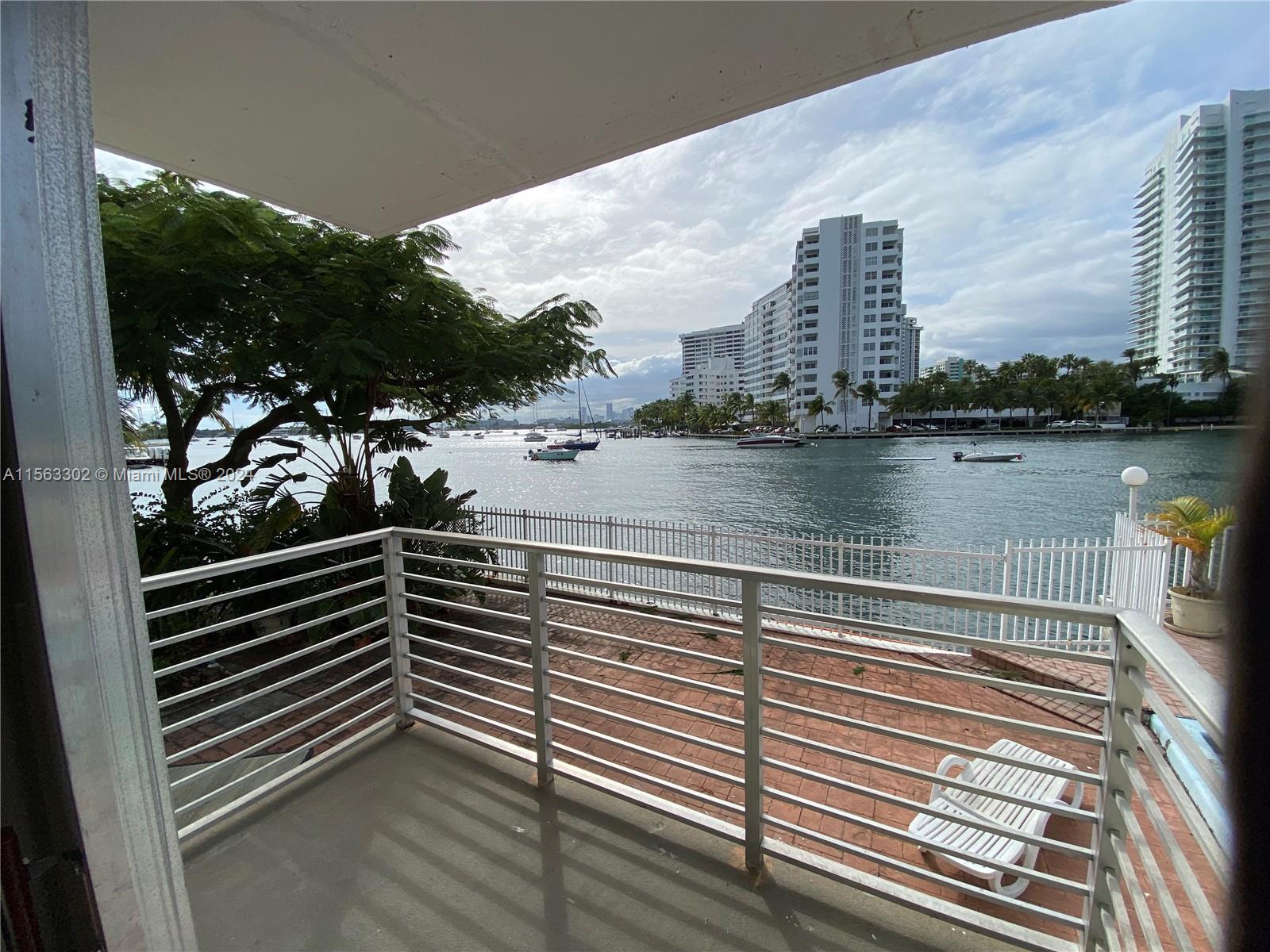 1441 Lincoln Rd # 206