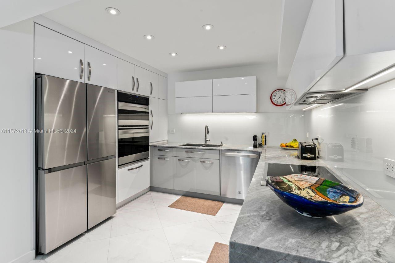 9 Island Ave # 1402