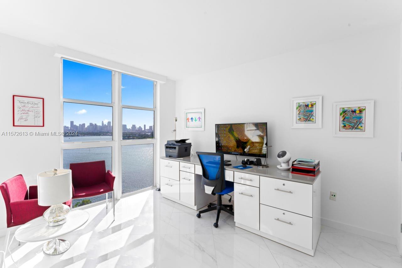 9 Island Ave # 1402