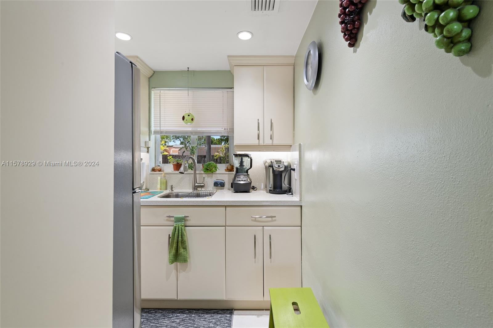 3331 SW 105th Ave