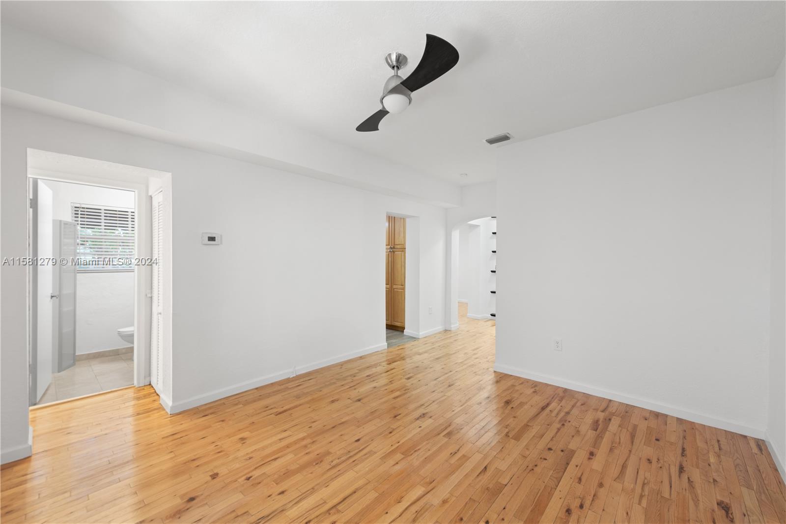 824 Jefferson Ave # 1