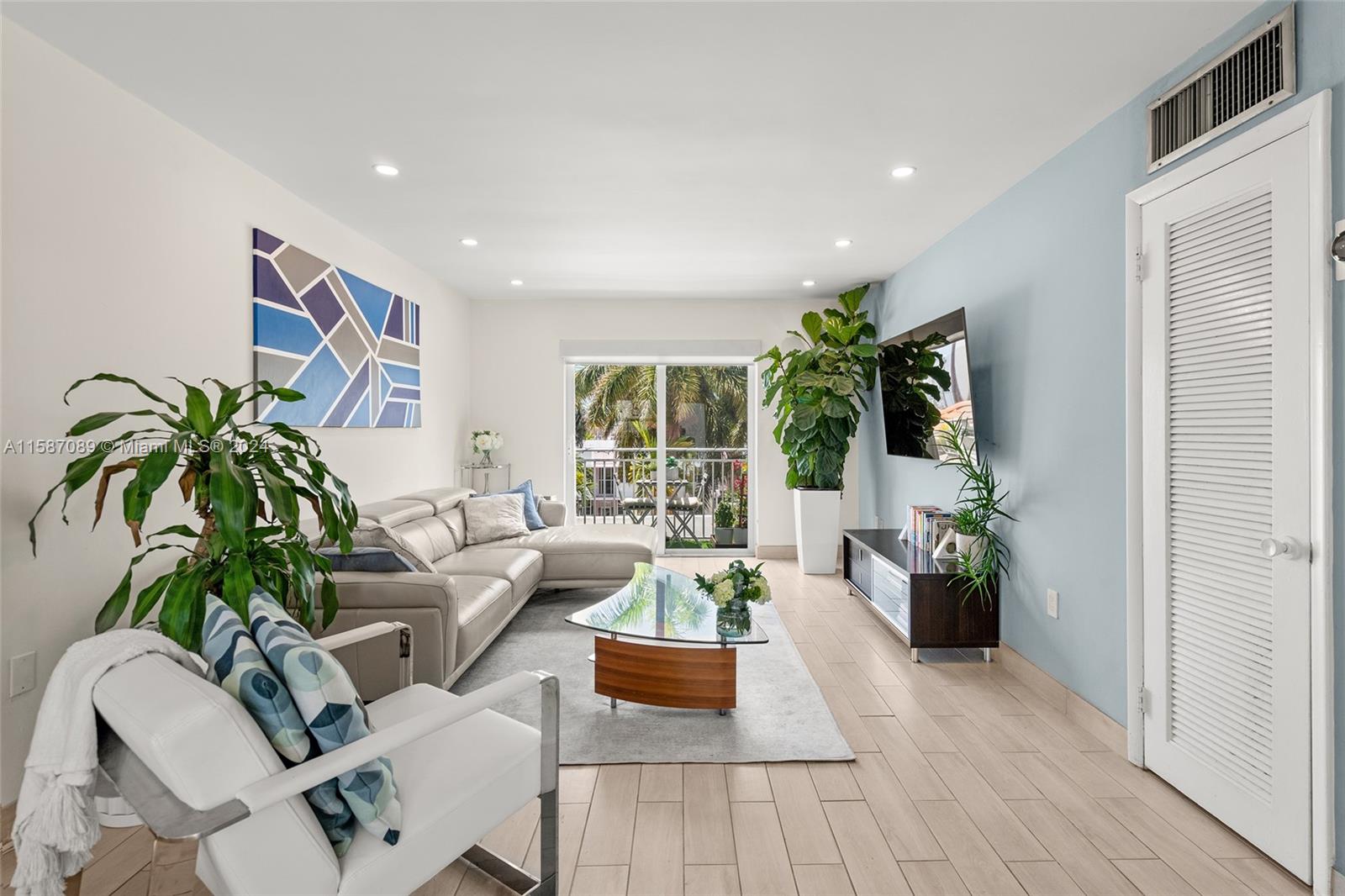 1519 Drexel Ave # 402