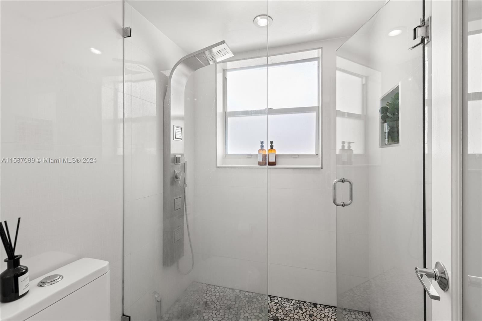 1519 Drexel Ave # 402