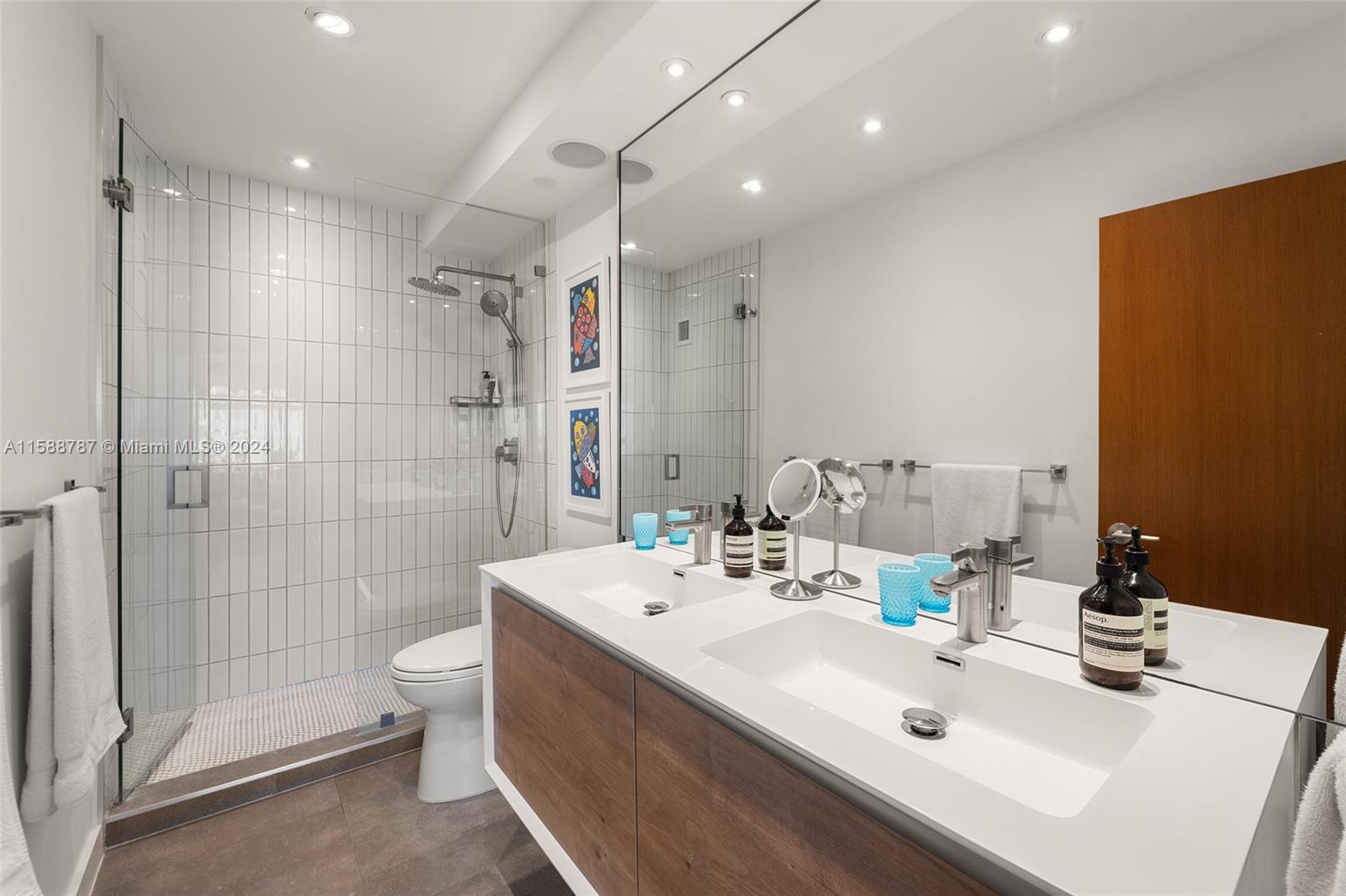 1000 West Ave # 1125