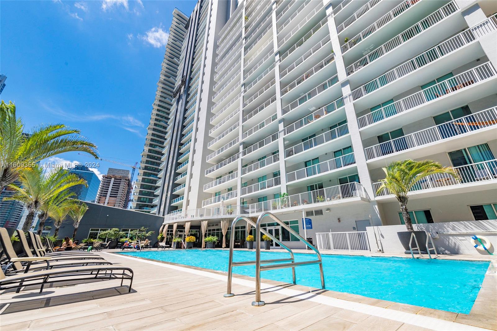 1250 S Miami Ave Unit: 807
