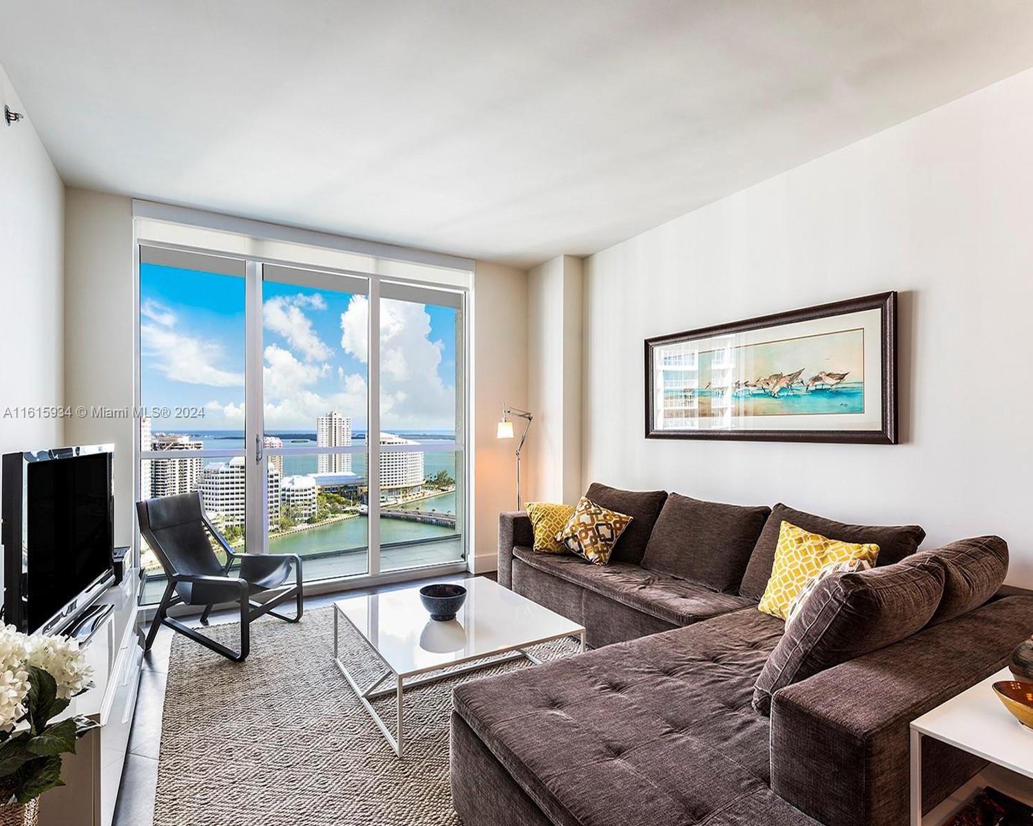 500 Brickell Ave # 2600