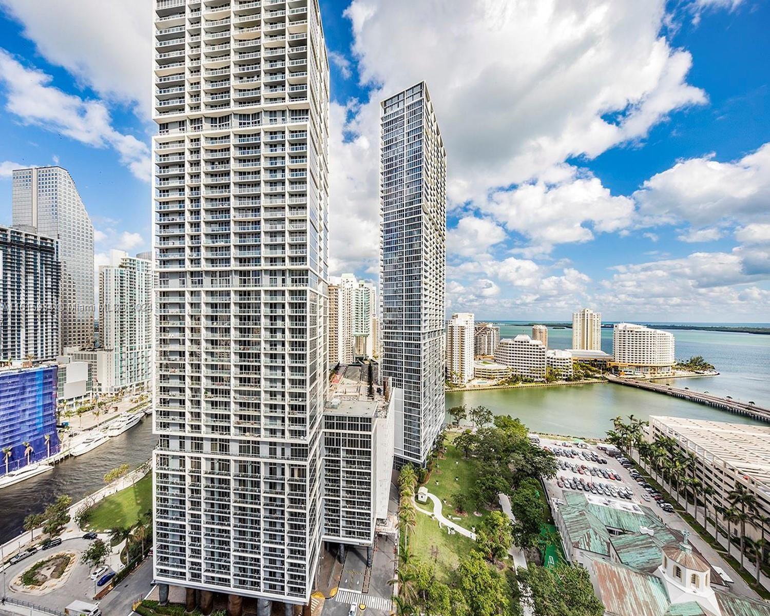 500 Brickell Ave # 2600