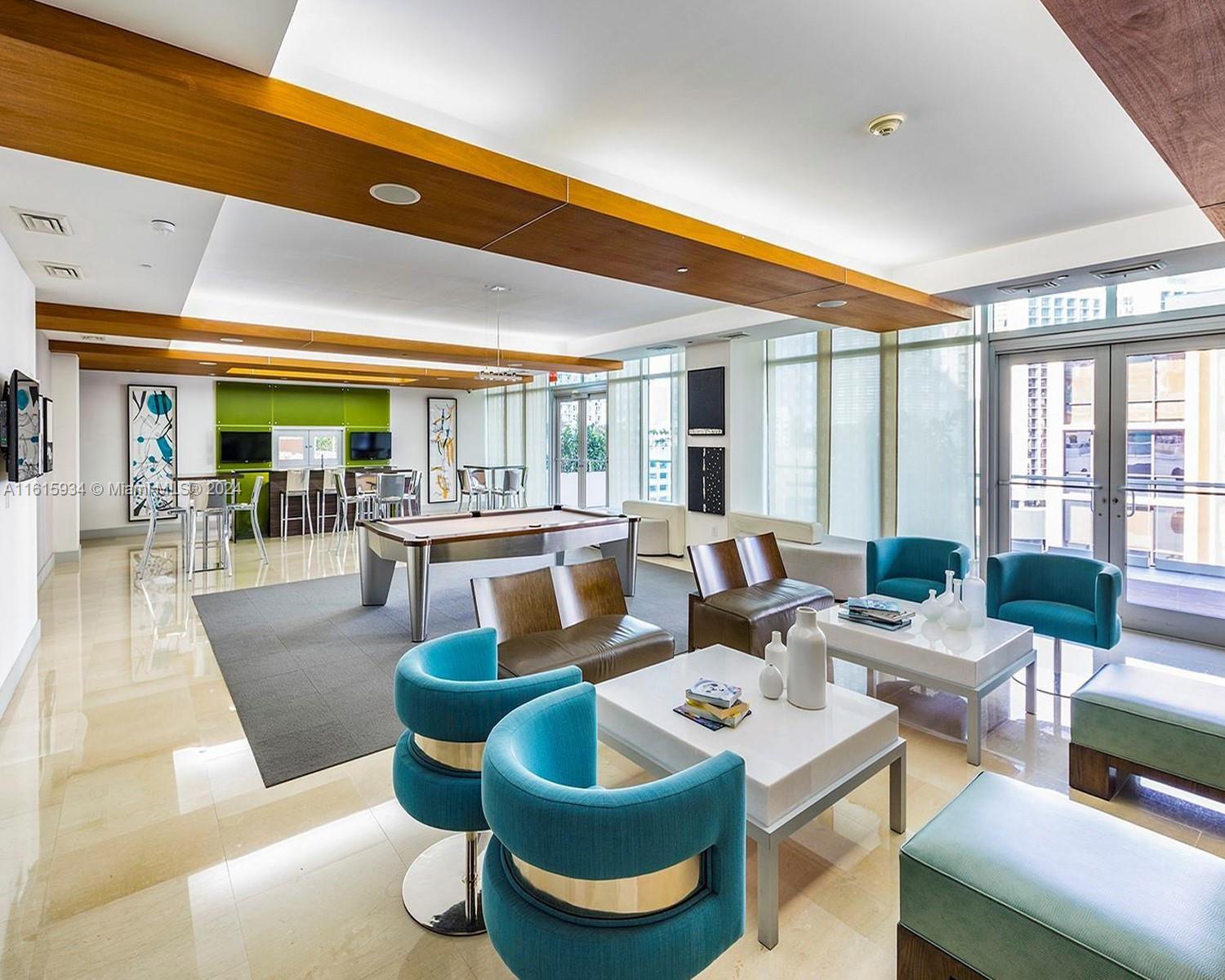 500 Brickell Ave # 2600